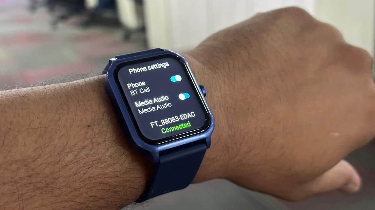 Fastrack Limitless FS1 Review in Hindi What Makes This Watch Different From Other Smartwatches
