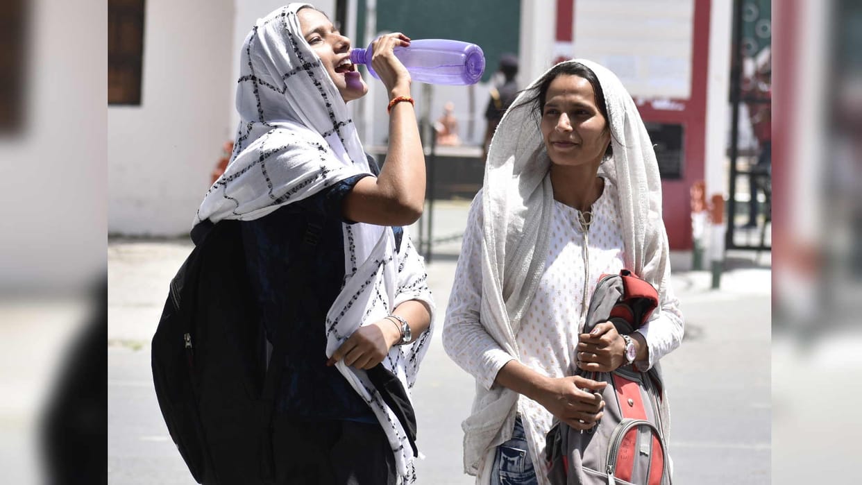 Clouds came in Gorakhpur but heat of sun remained intact