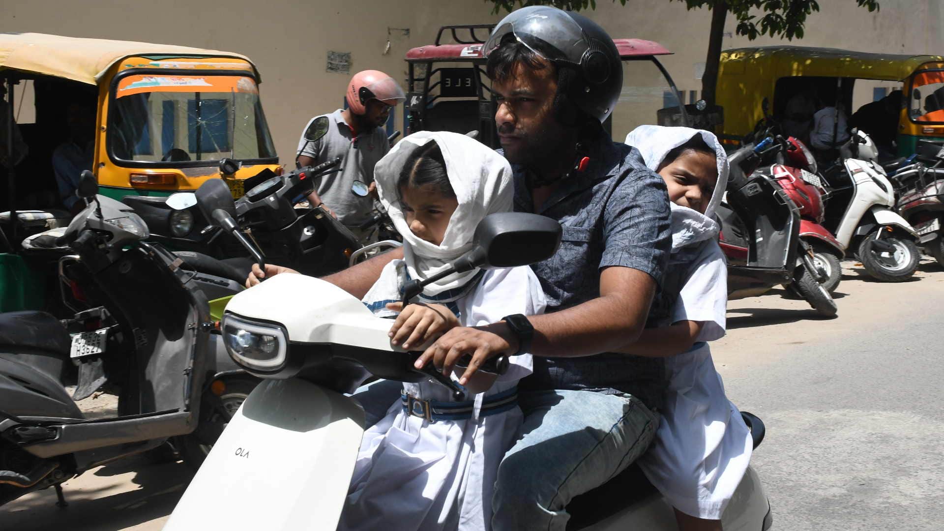 gorakhpur weather today rain heat wave temperature