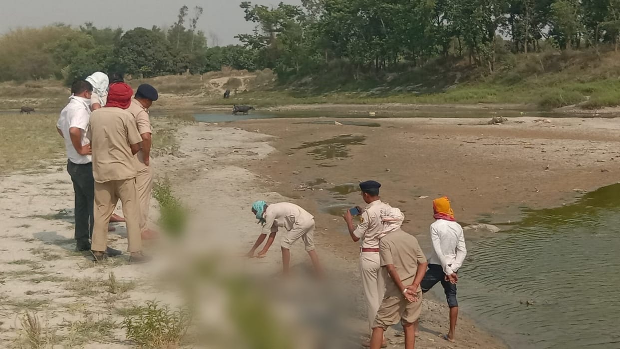 Girl's dead body found half buried on river bank in Bettiah, mother arrested in honor killing case