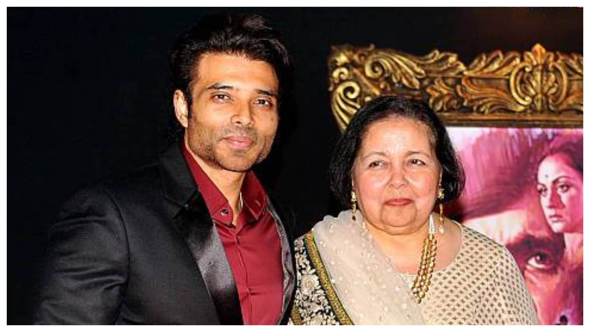 Yash Chopra Wife And Aditya Chopra Mother Pamela Chopra Passes Away At The Age Of 85 News in Hindi