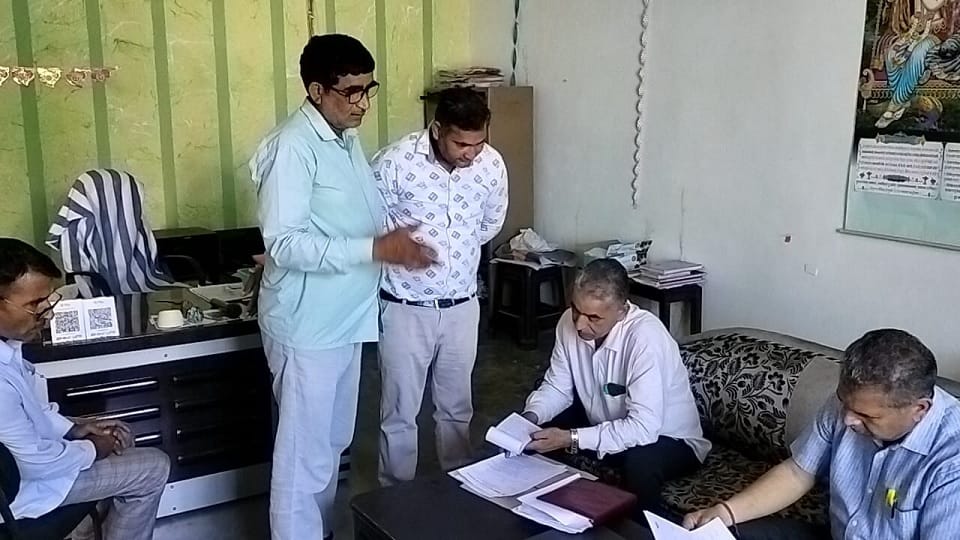 Books of private publishers found in schools during raid of education department in Bhiwani
