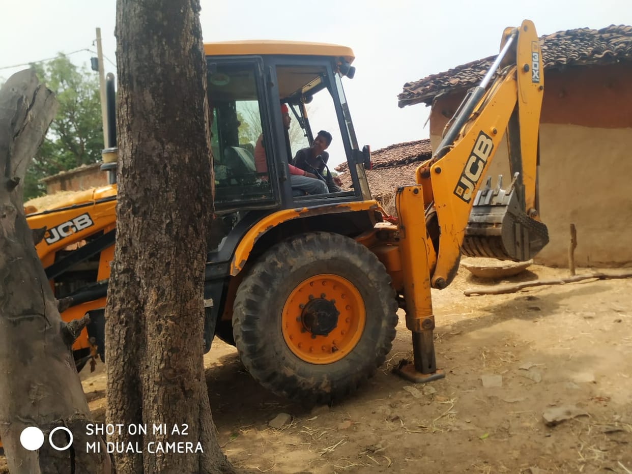Bulldozer ran at the house of the person who made daughter-in-law a victim of lust