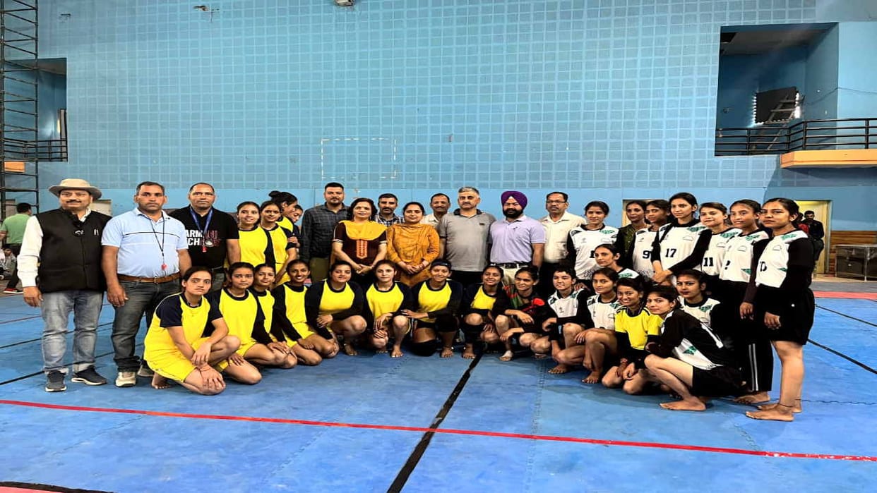 sports competitions: Women's ITI Bilaspur won Kabaddi and Kho Kho title