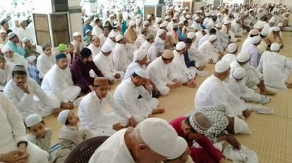 EID 2023: ज्ञानवापी मस्जिद में पढ़ी गई नमाज, वजू के लिए रखवाए गए छह प्लास्टिक के टब, देखकर खुश हुए नमाजी EID 2023: Namaz read in Gyanvapi, six plastic tubs kept for Vaju on order of Supreme Court