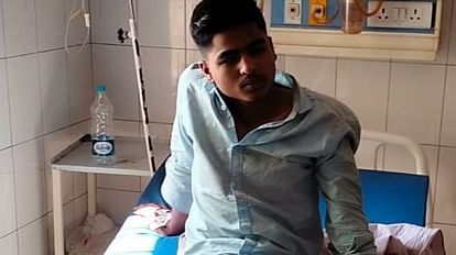 Azamgarh: Killer of parents and sister caught, injured in police encounter, undergoing treatment in hospital