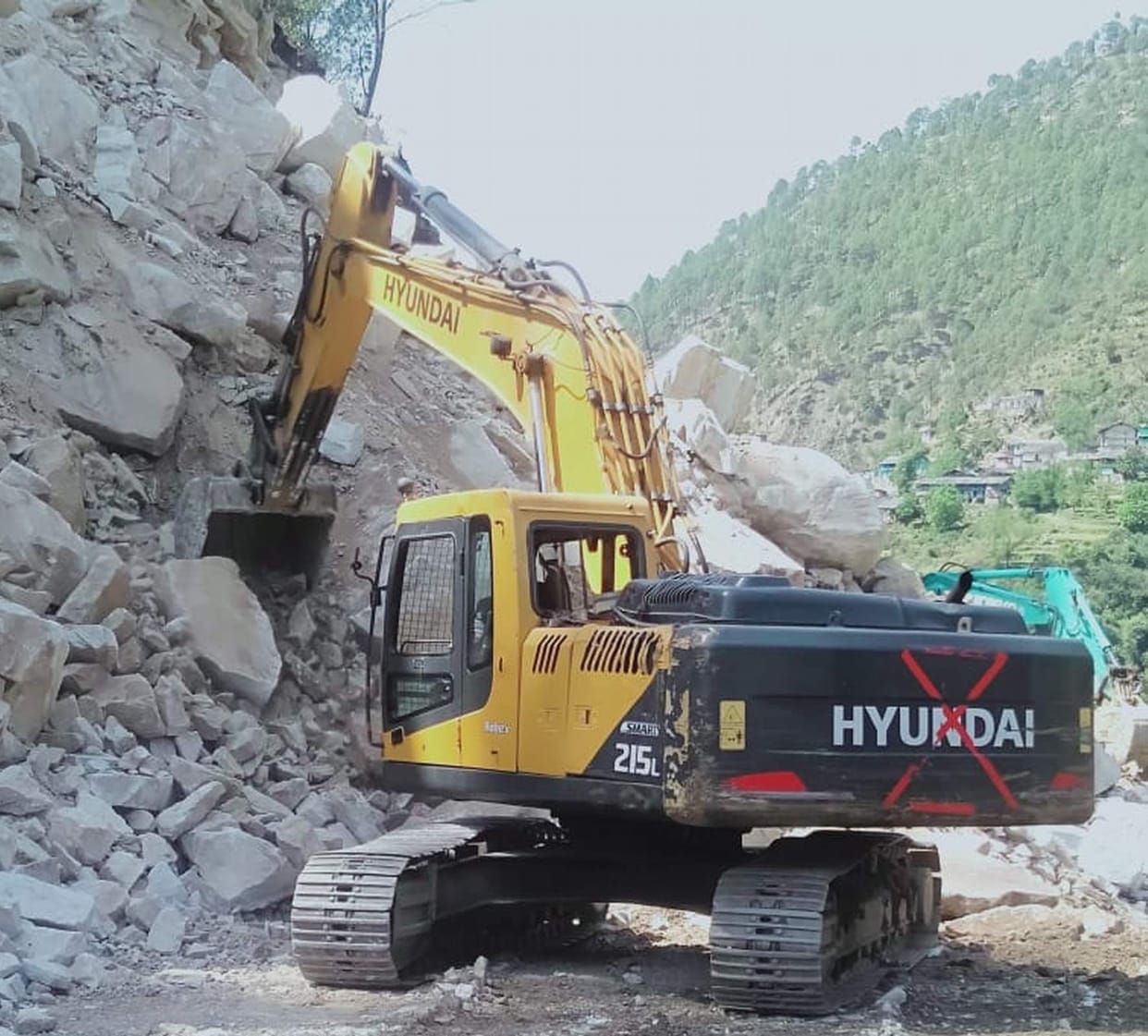 Uttarakhand Danger zone activated on Gangotri Yamunotri and badrinath highway a day before Chardham Yatra