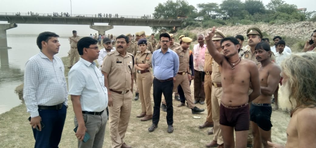 Six people drowned in Mehndi Ghat in Kannauj, accident happened during immersion, four were rescued and two mi