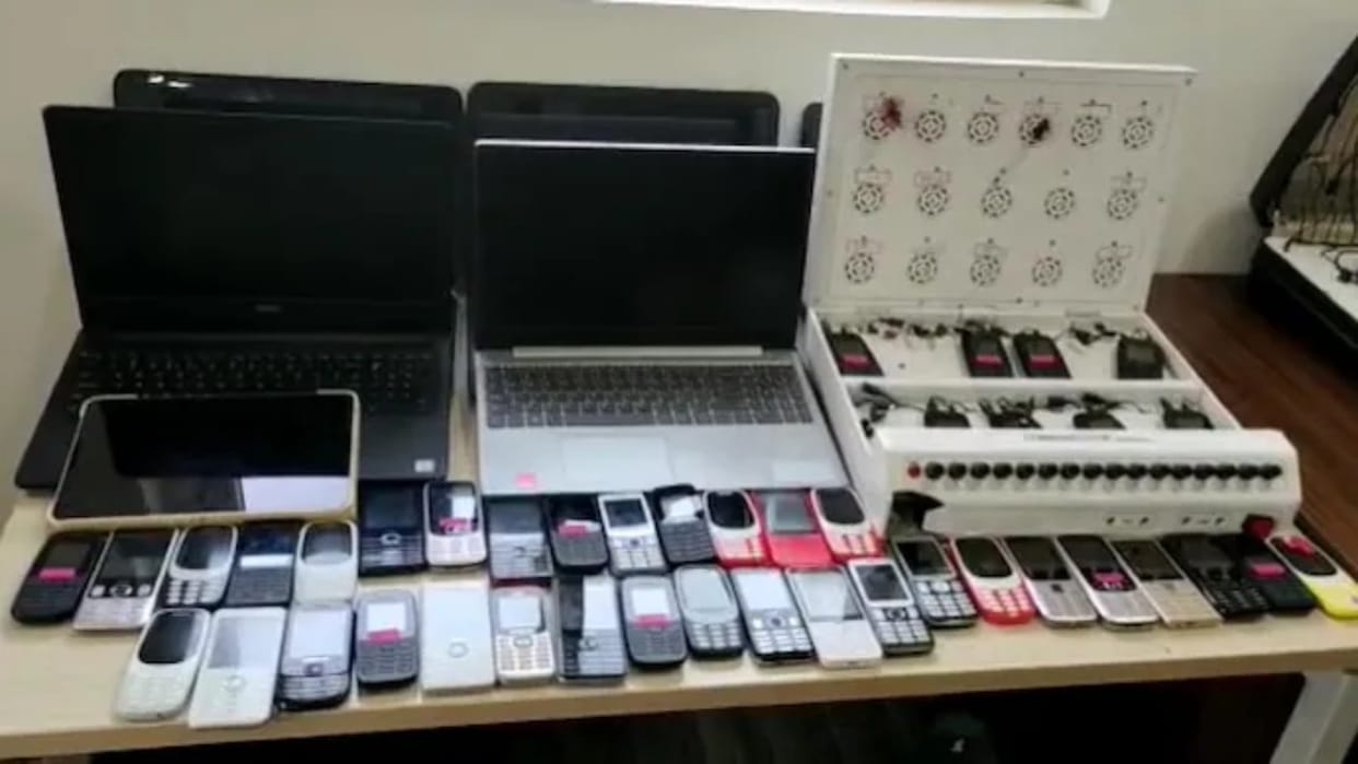 Mumbai Updates: Three people, including a woman, arrested for stealing laptops and mobiles