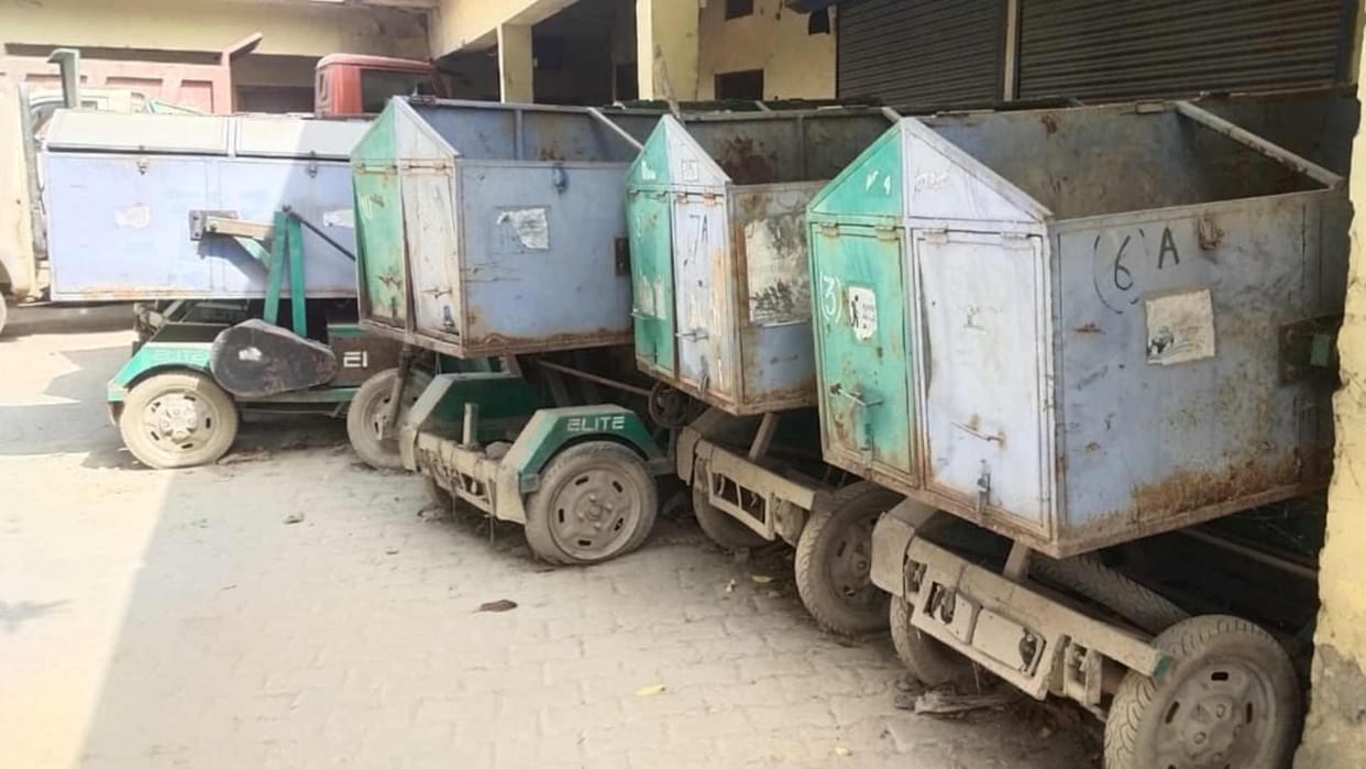 If you burn diesel worth 90 lakhs then how to drive an e rickshaw worth 40 lakhs