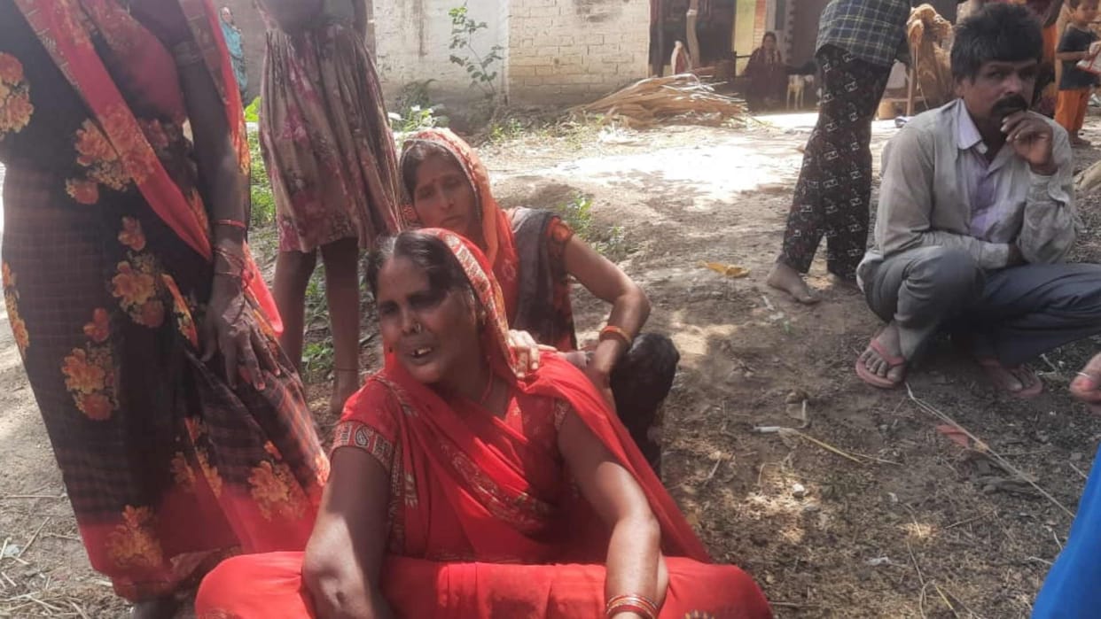 Girl killed in old enmity in Deoria brother condition critical
