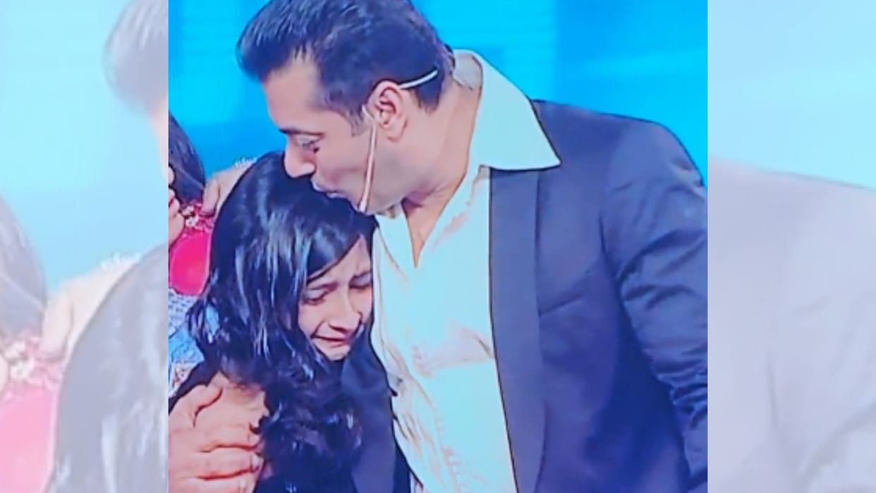 This Little Girl Crying Hugging Salman Khan Is Now The Actress Of Kisi Ka Bhai Kisi Ki Jaan Did you Recognize