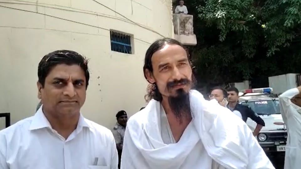 Saint Gopal Das named in Rohtak bull case appears in court