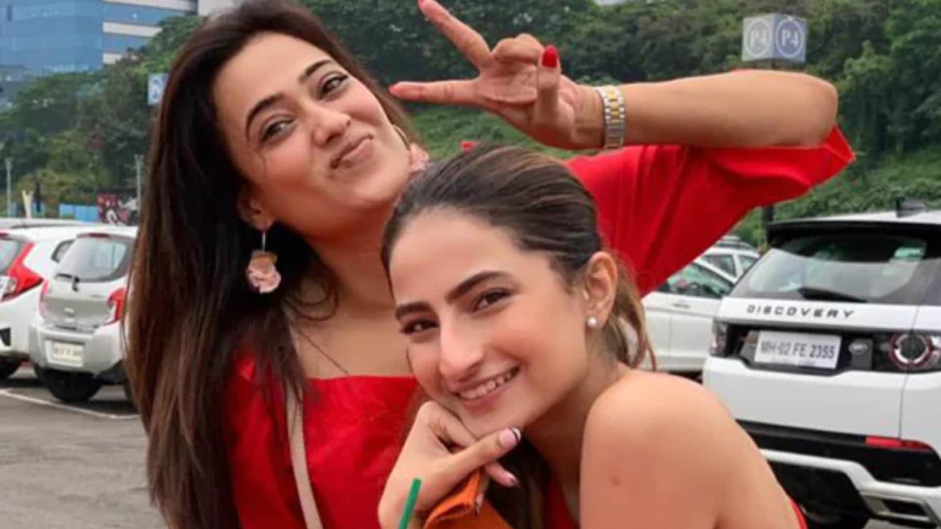 Shweta Tiwari Saw Kisi Ka Bhai Kisi Ki Jaan Actress Shared A Post On Instagram Palak Tiwari Reacted on it