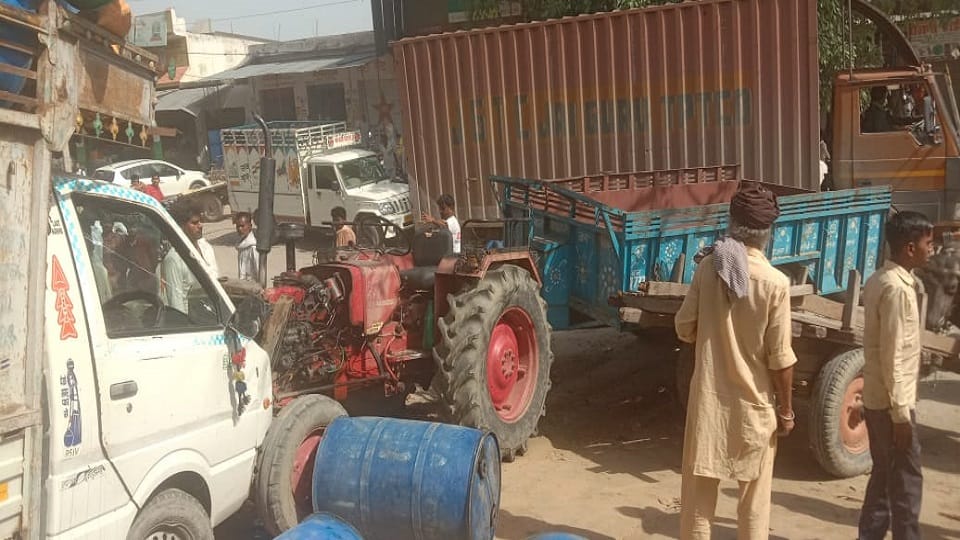 Farmer dies after being crushed by tractor in Bareilly