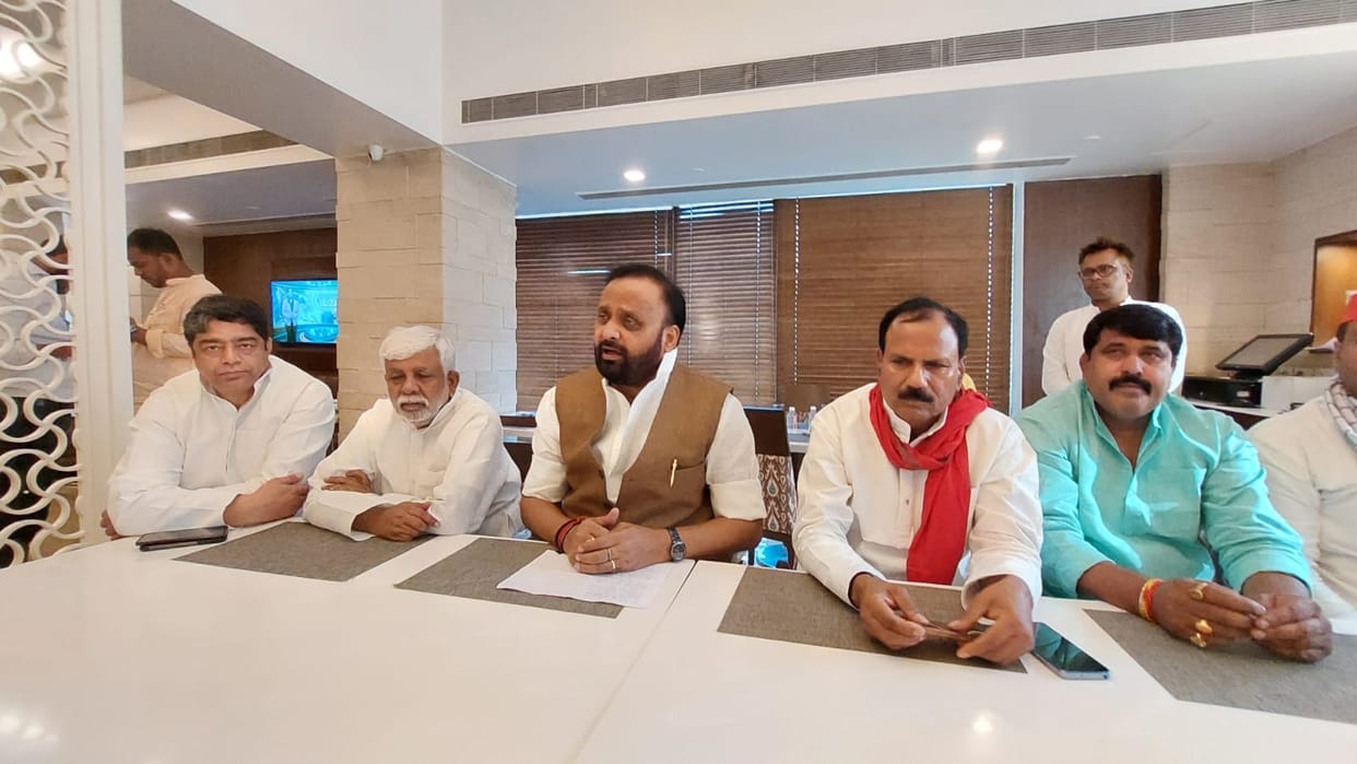 UP Nikay Chunav 2023 we Will reduce house tax in Varanasi samajwadi party  Omprakash Singh BJP