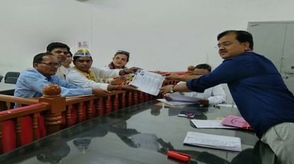 On sixth day three nominations for mayor 42 for councilor