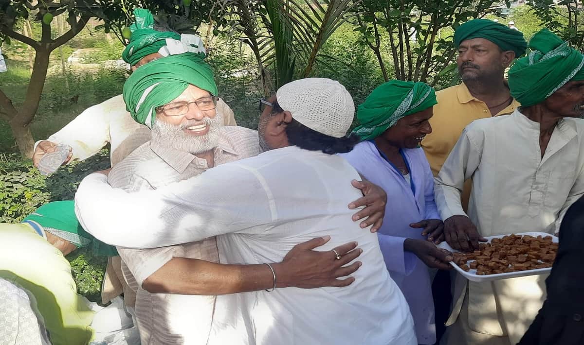 Eid 2023 varanasi Gyanvapi to Azamgarh Jama Masjid see Eid celebrations in pictures