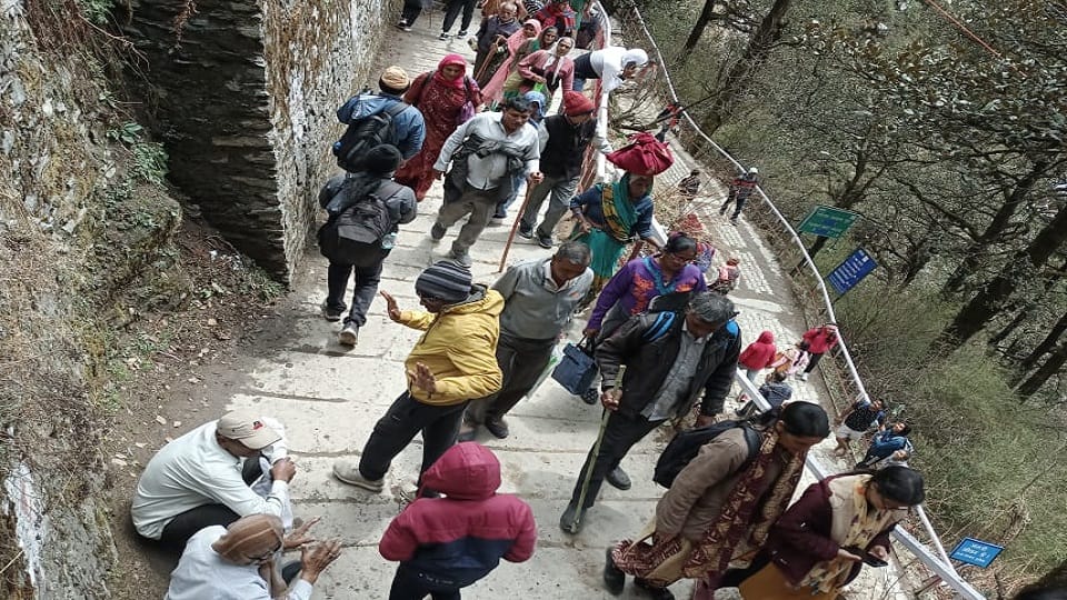 Chardham Yatra A devotee died on the very first day suffering from respiratory illness Had heart attack