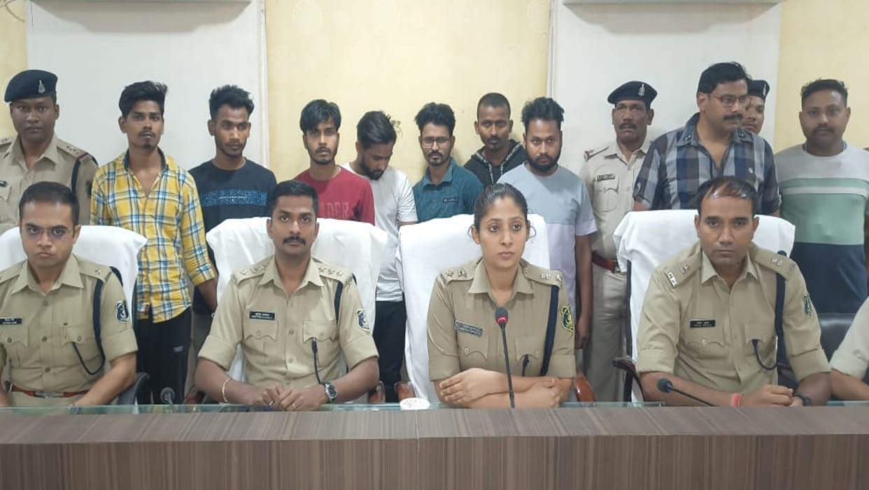 chhattisgarh police arrested seven from Bihar in connection with suicide of KBC fraud victim in ambikapur