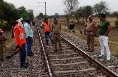 Dead bodies of a young man and a woman found on the railway track in Banda, the police said both wanted to get