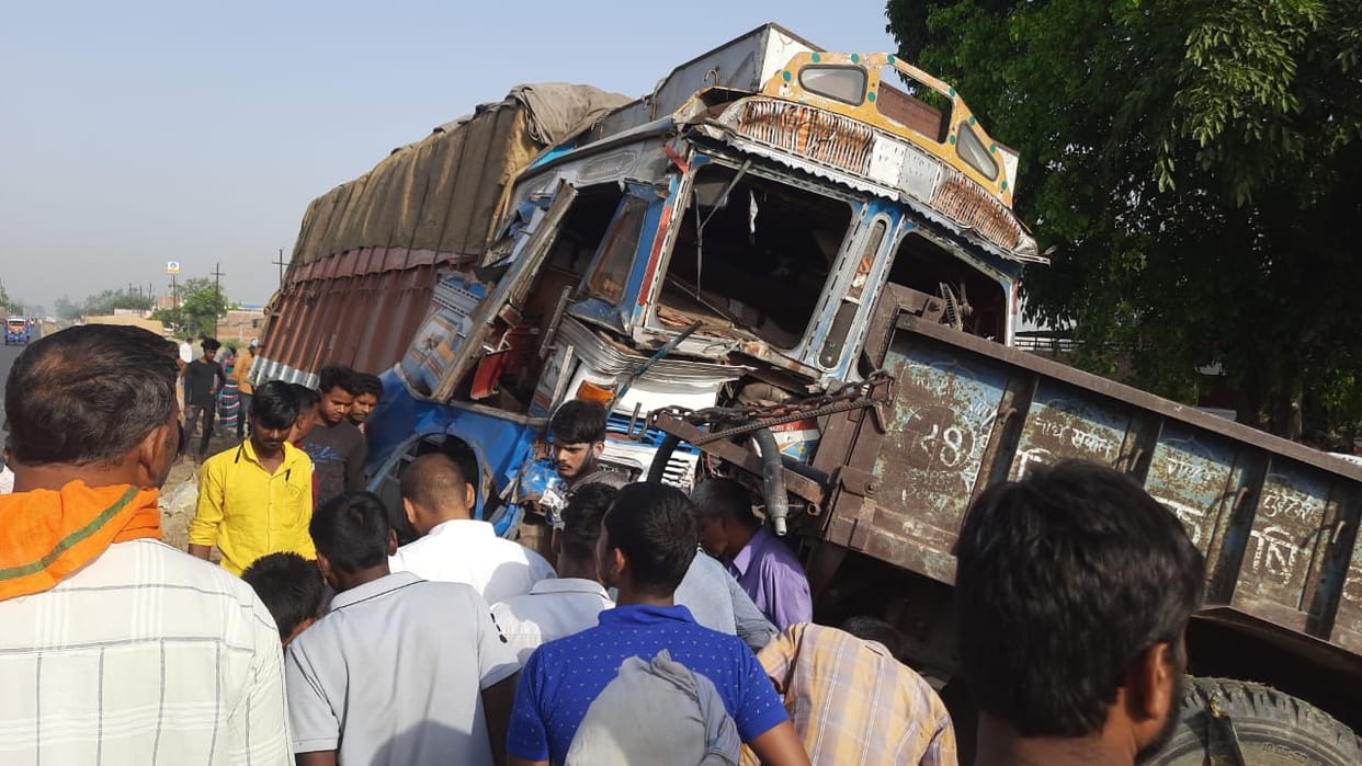 uncontrollable truck collided with atractor standing on roadside in mau
