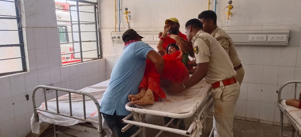 Bihar: Pickup van full of passengers overturned in Nawada, 2 women dead, 7 serious