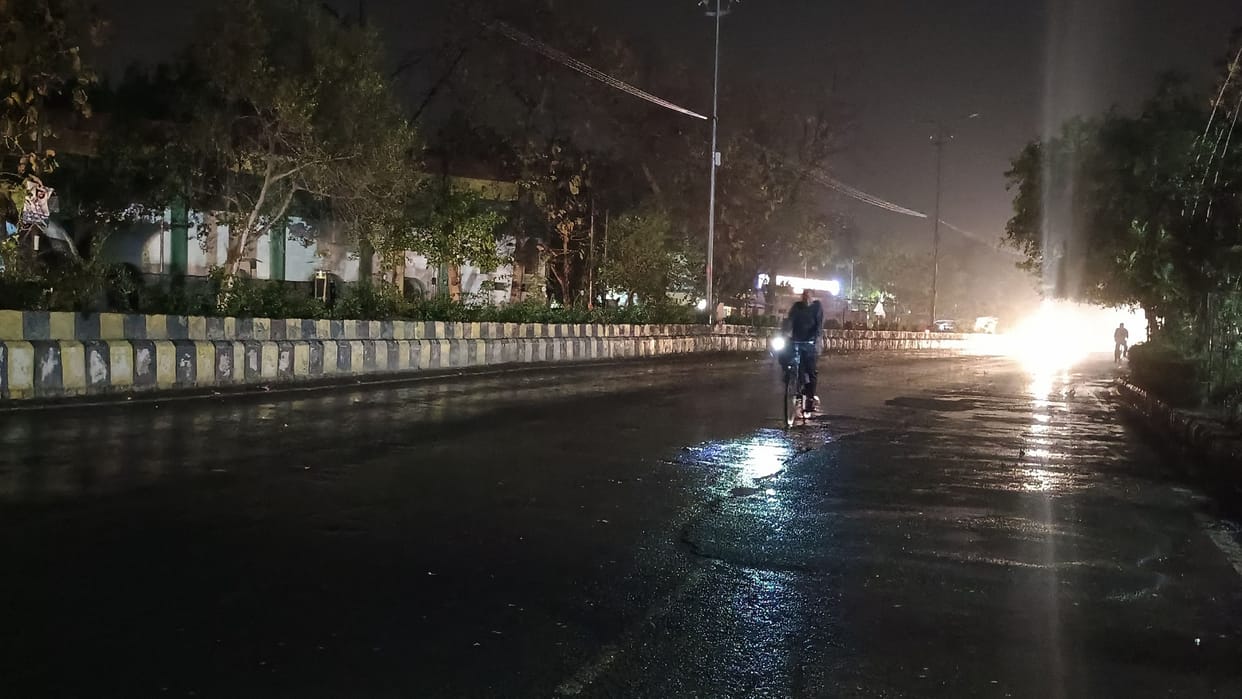 Hot winds scorched during the day, then thunderstorms and rains gave relief at night