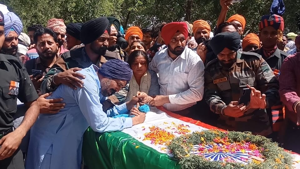Martyr Sewak Singh cremated at his native village Bagha in Bathinda