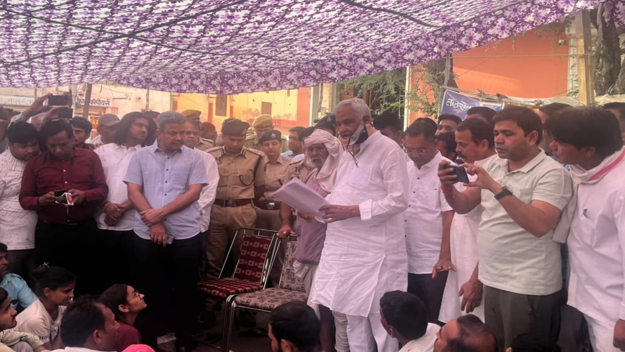 Rajasthan Dharna ends Jaipur Ramprasad Meena suicide case agreement made demands of victim family