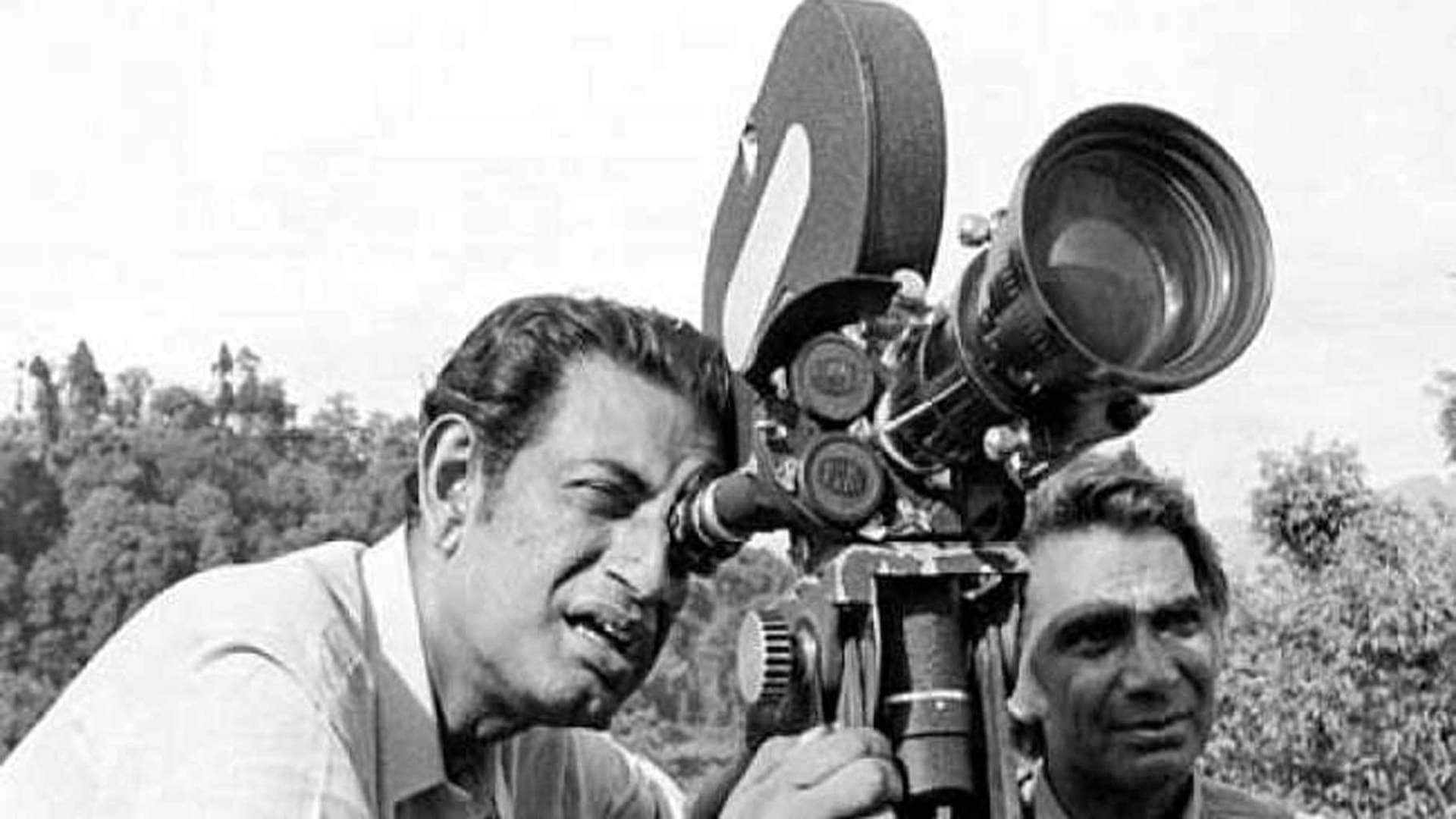 Satyajit Ray Death Anniversary know filmmaker unknown facts and filmy career