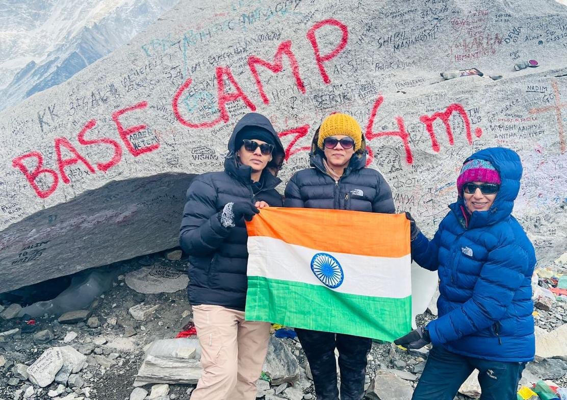 MP News: Surkhi's former MLA Parul hoisted the tricolor at Everest Base Camp