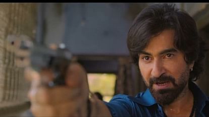 Chengiz Movie Review: ना थ्रिल दिखा ना रोमांच, हिंदी पट्टी में बांग्ला सुपरस्टार की पहली कोशिश नाकाम Chengiz Movie Review in Hindi amar Ujala Jeet Sushmita Chatterjee Rohit Bose Roy Shataf Figar