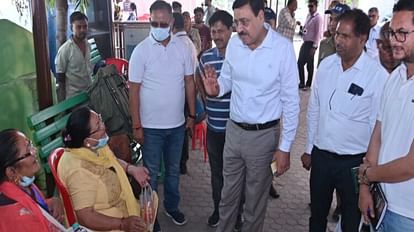 Chaos in Chardham Yatra 2023 Registration Center pilgrims made uproar after district administration reformed