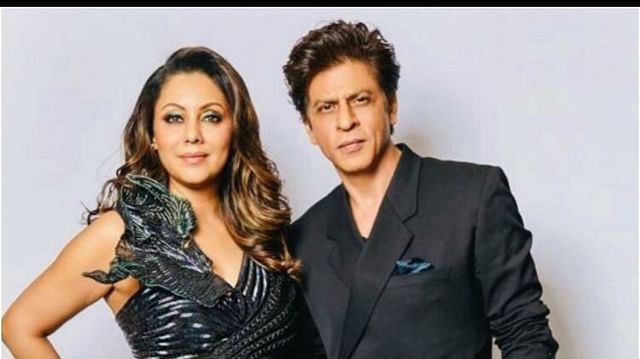 shahrukh khan calls gauri khan speed maniac as she ride on a beach bike video viral