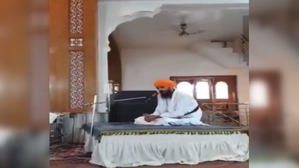 Amritpal Singh News: Punjab Police Arrests Amritpal Singh From Gurdwara Janam Asthan Sant Khalsa in Moga
