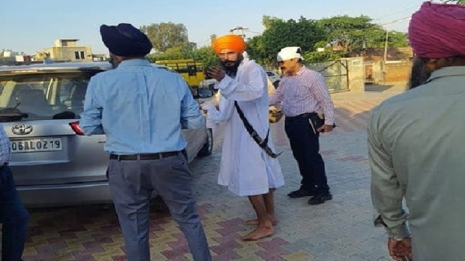 Amritpal Singh Arrested Live Updates: Khalistani Amritpal Singh Arrested From Moga In Punjab News in Hindi