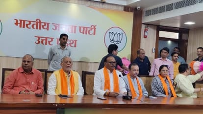 Shahjahanpur SP Mayor Candidate Archana Verma joins BJP