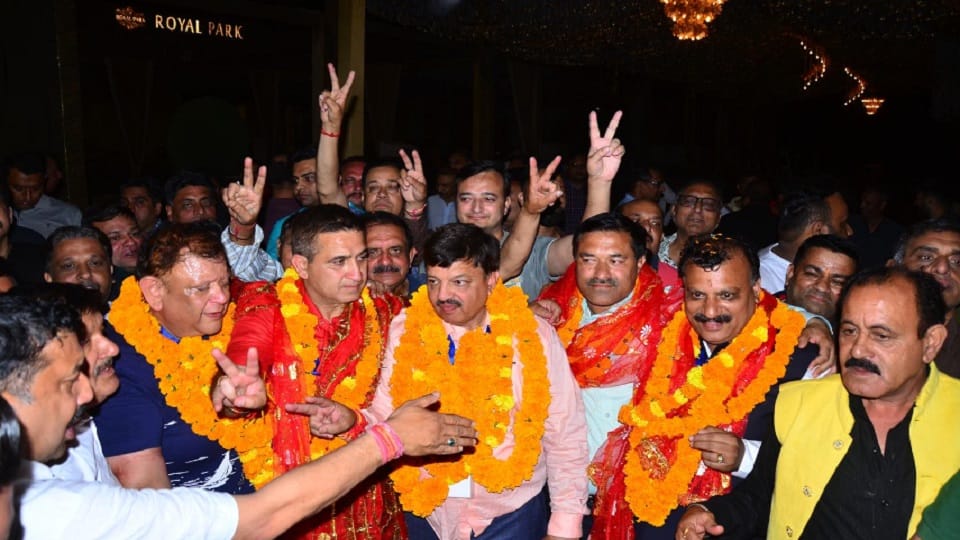 Jammu Kashmir: Arun Gupta won President Chamber elections, Manish became the General Secretary