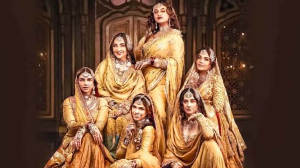 Heeramandi first look out sanjay leela netflix series starring Manisha Koirala sonakshi sinha Aditi Rao Hydari