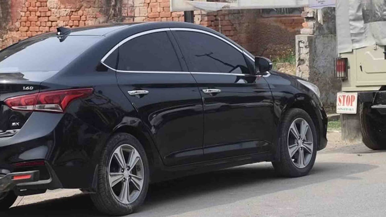Kanpur: Cars with black film on glass will be challaned
