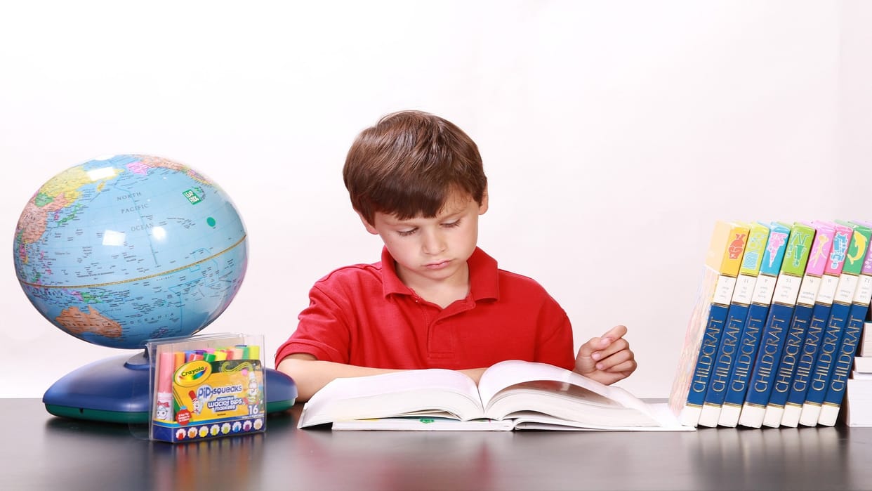 Parenting Tips To Motivate Your Child For Study Hard in hindi