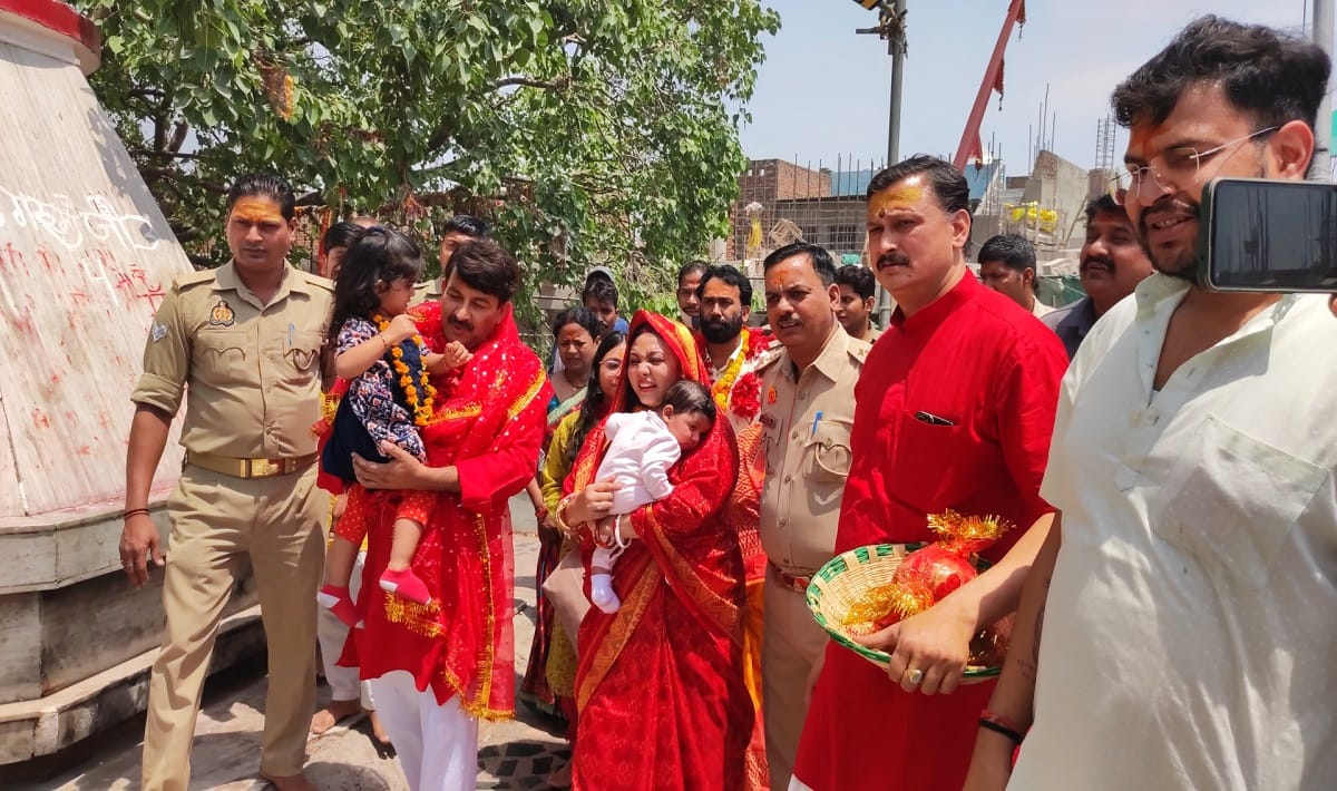 BJP MP Manoj Tiwari Visit Vindhyachal for mundan sanskar and talks atiq ahmad murder