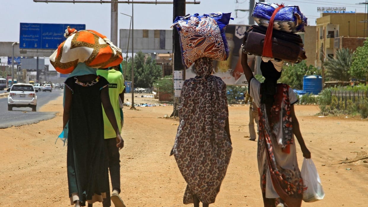 Sudan: Dead bodies lying on the streets, people leaving the capital city on foot, know indian evacuation plan