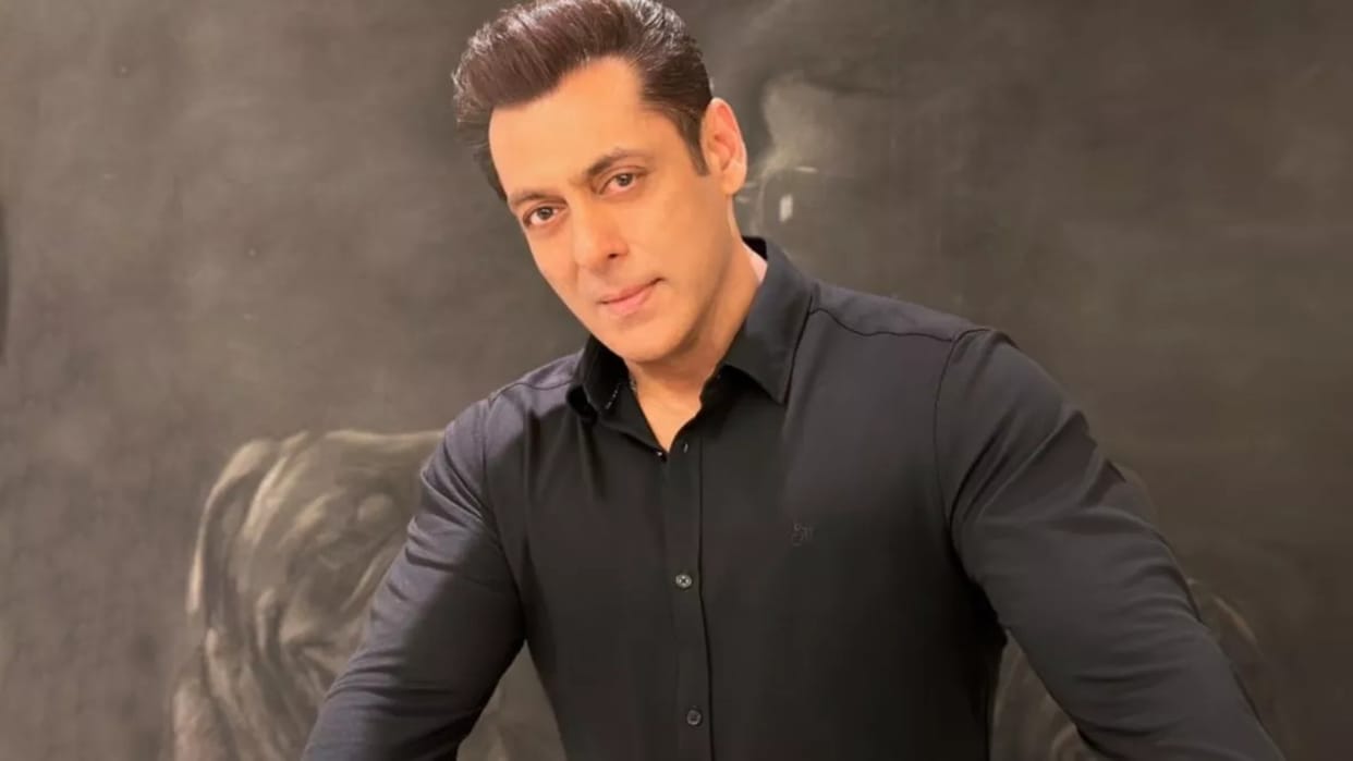 Salman Khan death threat Mumbai Police issues lookout notice against accused