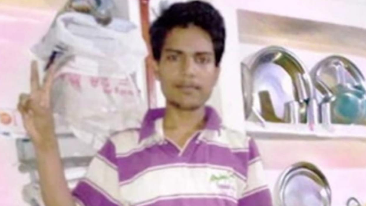 MP News: Due to being poor, he was not able to get admission in the city college, the student died by burning