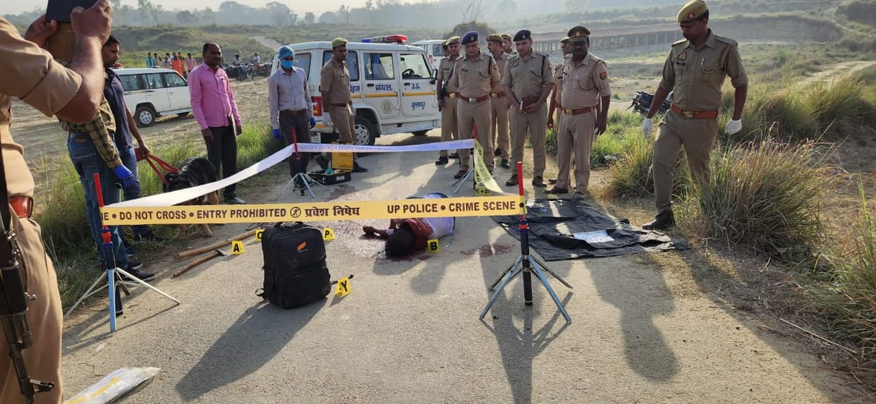 Sultanpur News: Due to love affair, the couple killed the lover by cutting him with an axe