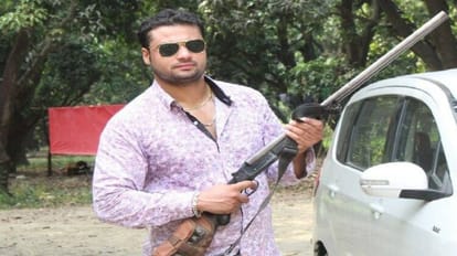 FIR filed against Aman Ibrahim close to Lalla Gaddi for showing gun in bareilly
