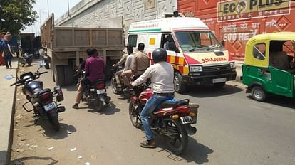 UP Nikay Chunav Violation of code of conduct on last day of nomination in Bhadohi