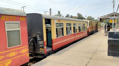 Jharkhand: Jallianwala Bagh Express running between Amritsar and Sealdah will now stop at Koderma station